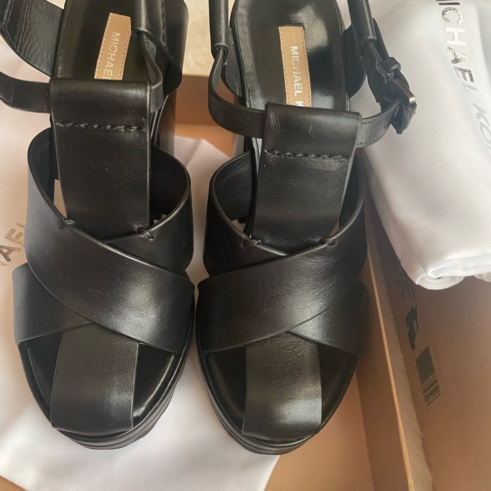 Michael Kors PAX RUNWAY leather Black Platform Sandals